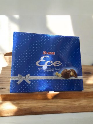 Ece İkramlık Çikolata Fındık Kutu 215Gr