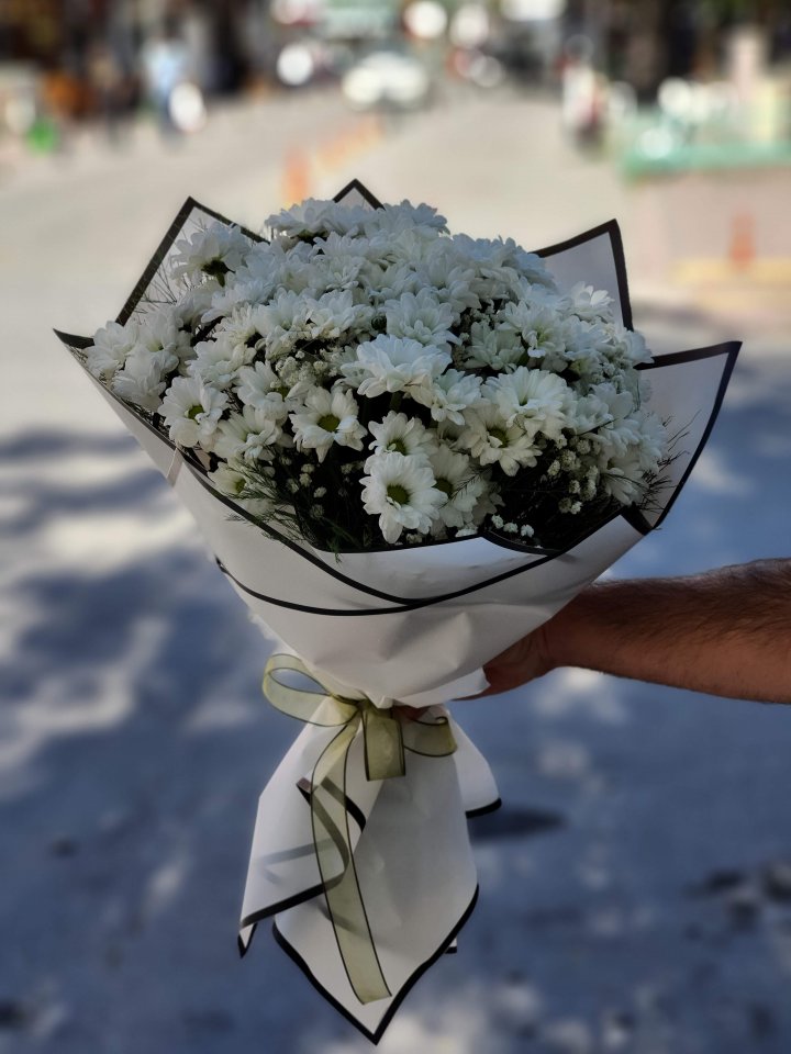 Bilecik İçin Çiçek Servisi Papatyalar İnce ve Narin