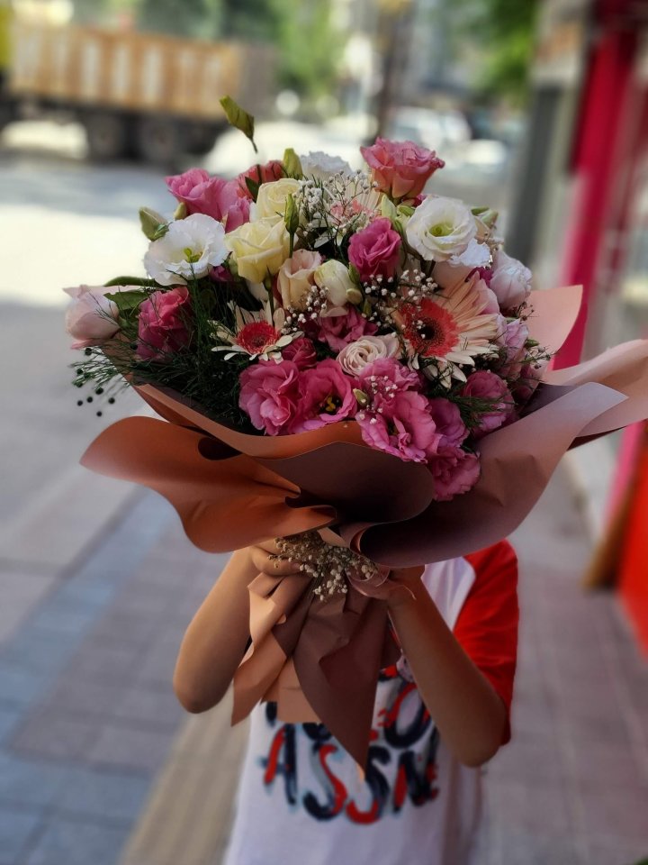 Lisyantus Buketi Bilecik Çiçekçi